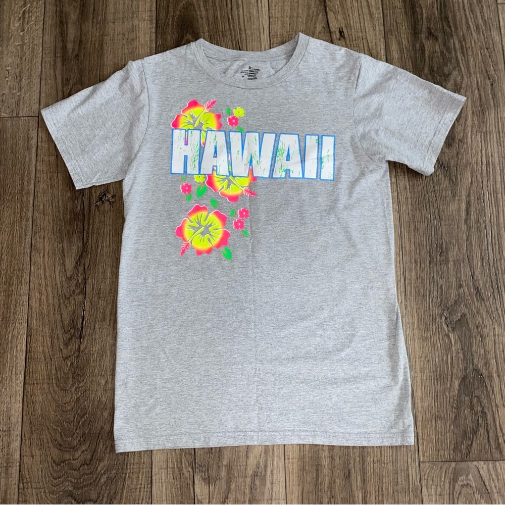 Womens Hawaiian T-Shirt Top Small Graphic Tee Crew Neck Short Sleeve Size S